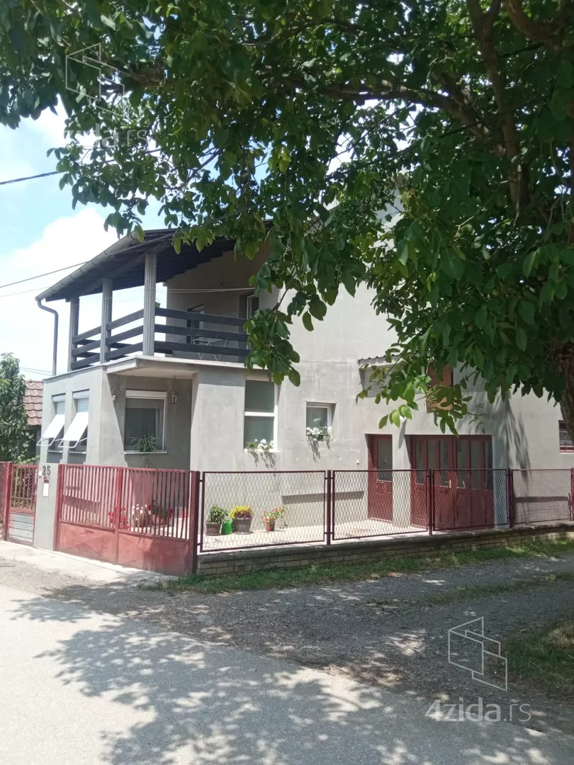 3-etažna kuća | 4zida