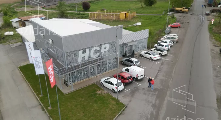 Poslovna zgrada | 4zida