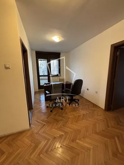 Arčibalda Rajsa | 4zida.rs