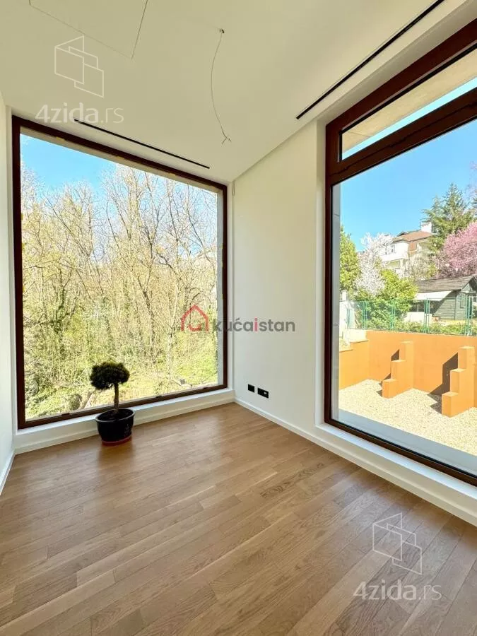 Petosoban stan | 4zida