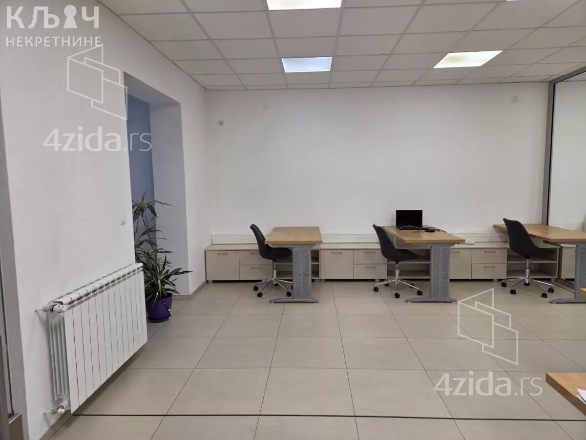 Poslovni prostor | 4zida