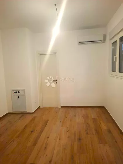 Učiteljska | 4zida.rs