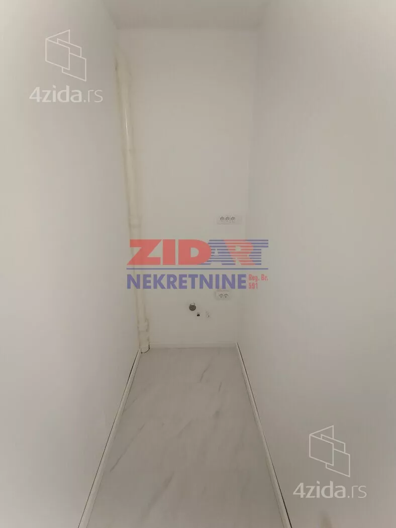 Petosoban stan | 4zida