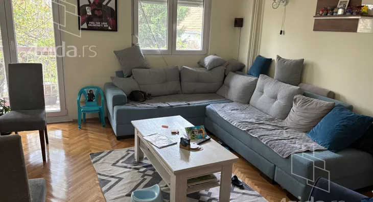 Petosoban stan | 4zida