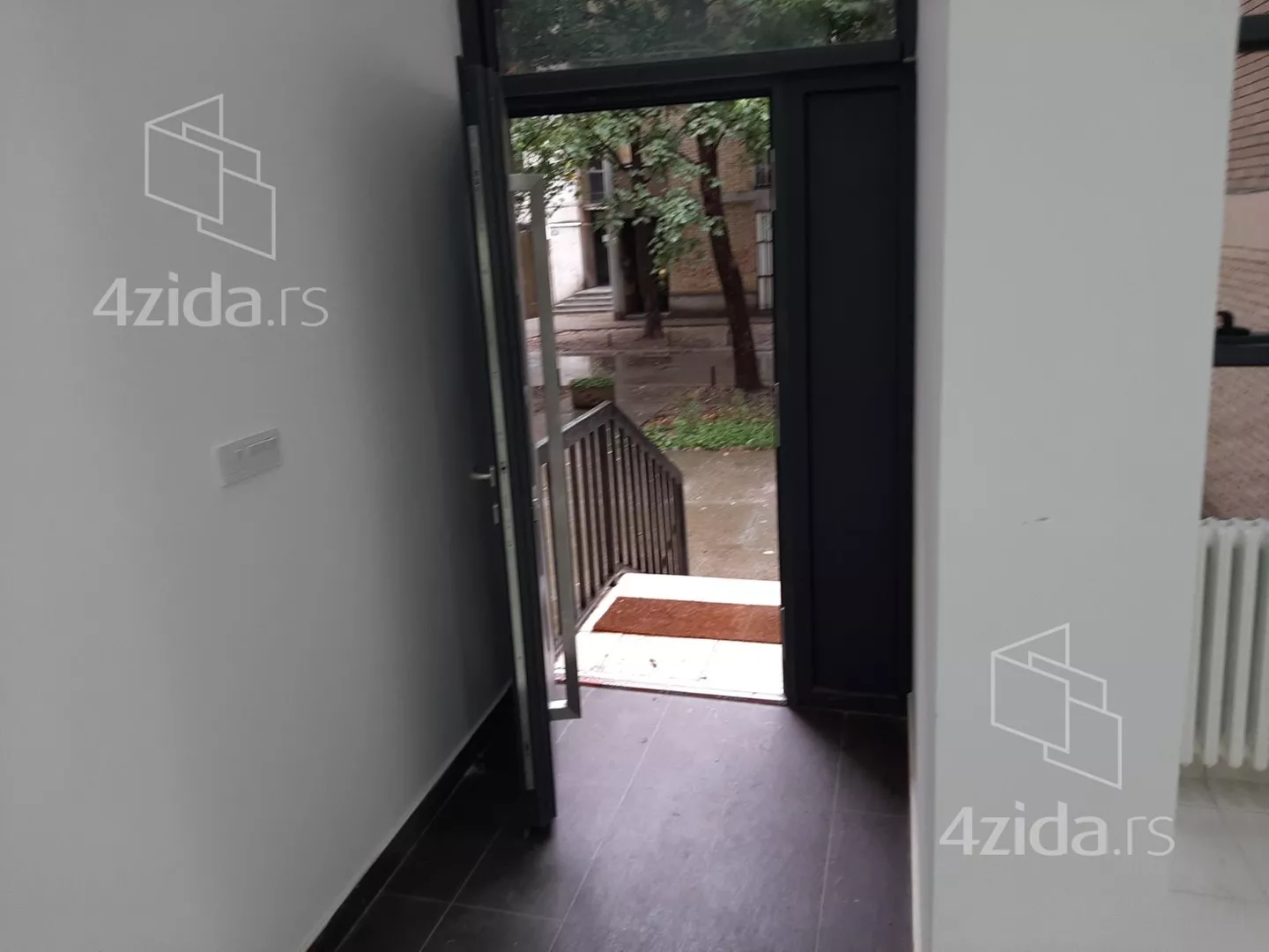 Lokal | 4zida
