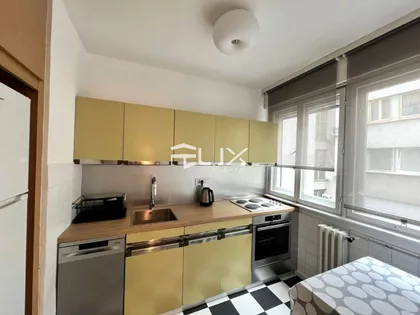 Gramšijeva 6 | 4zida.rs