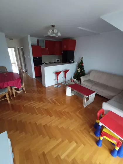 Jug Bogdana | 4zida.rs