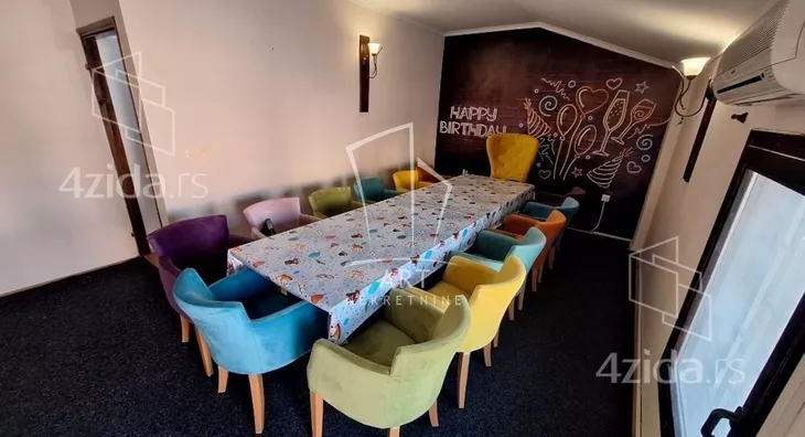 Poslovni prostor | 4zida