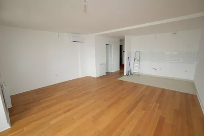 Vukov Spomenik | 4zida.rs