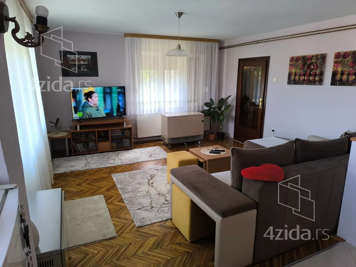 Troiposoban stan | 4zida
