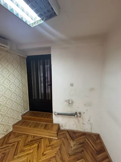 Dečanska 4 | 4zida.rs