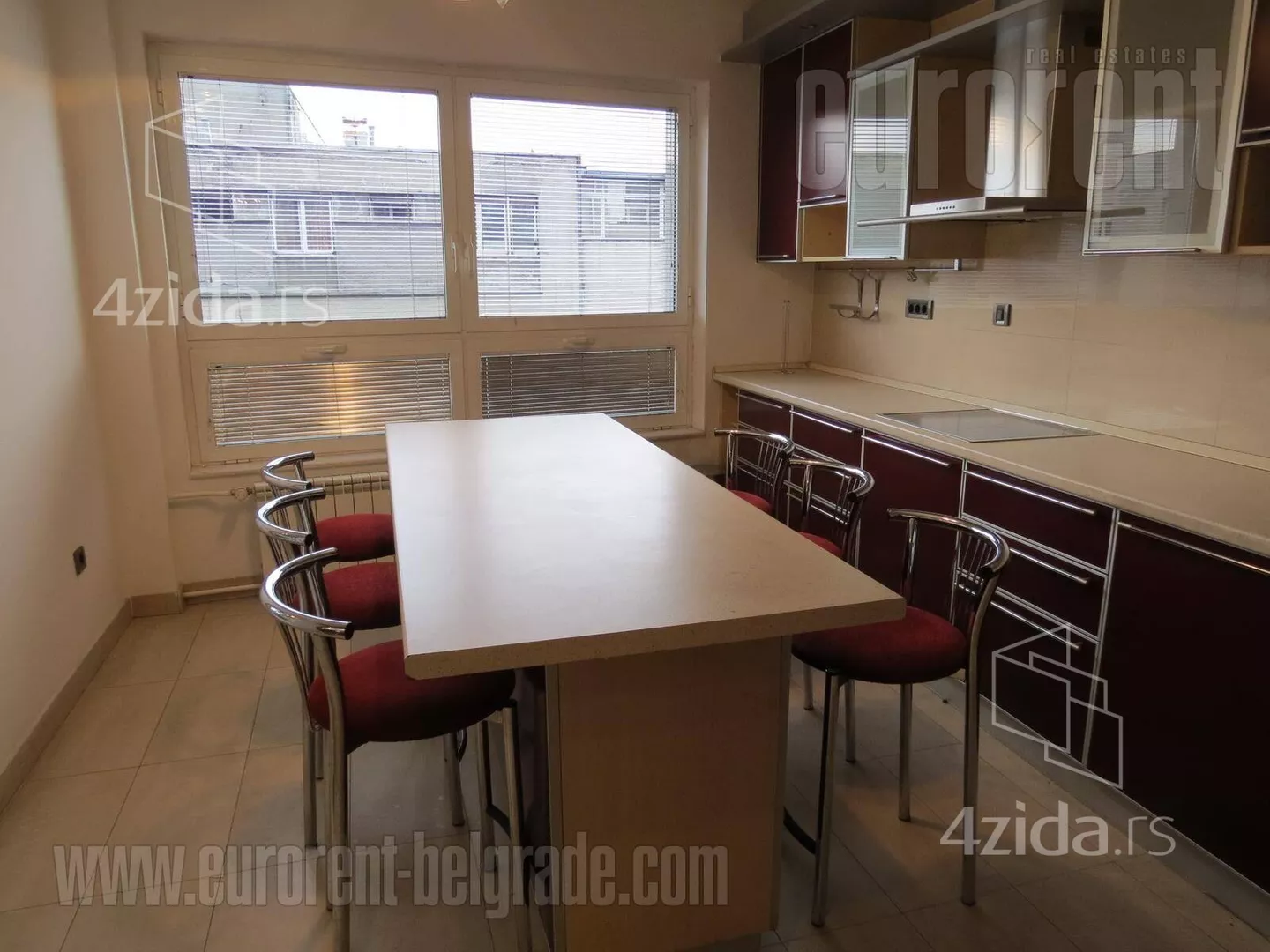 Šestosoban stan | 4zida