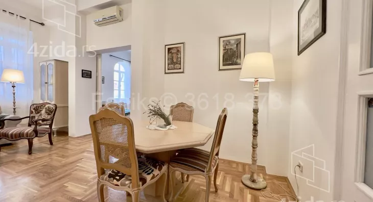 Četvoroiposoban stan | 4zida