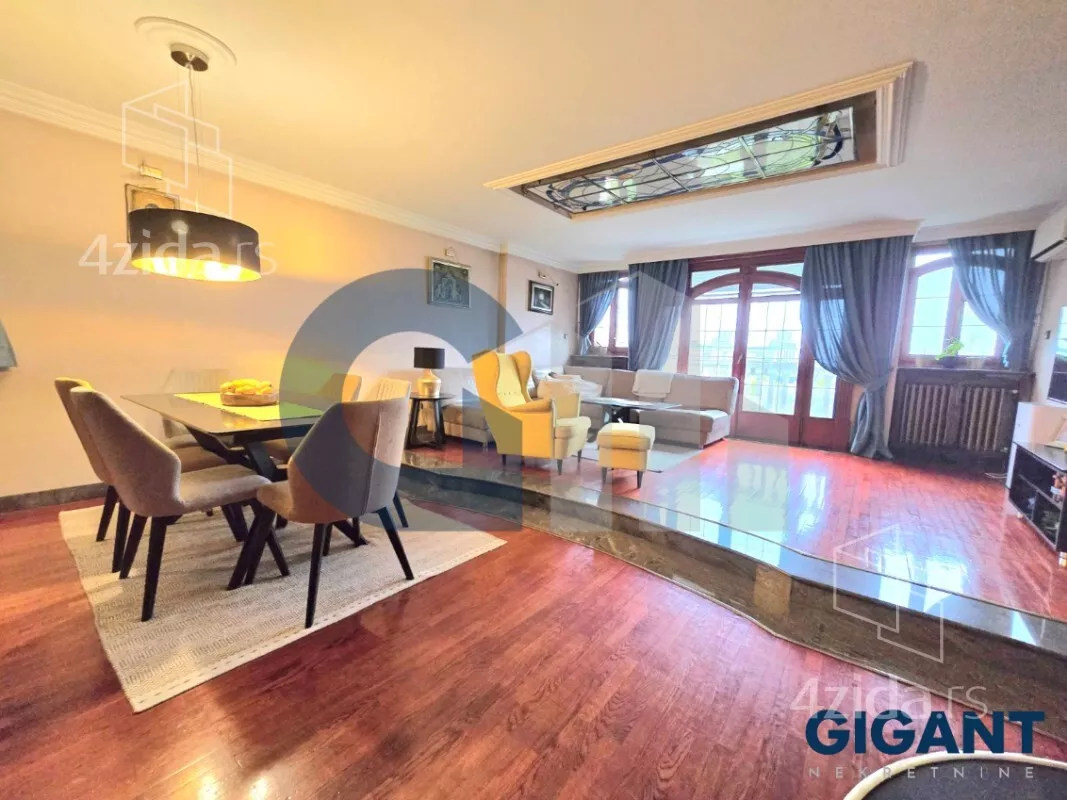 Petosoban stan | 4zida