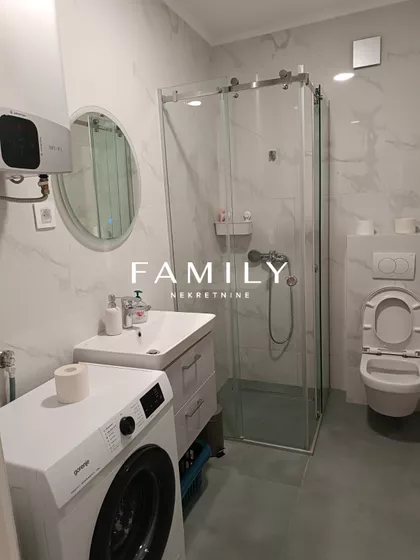 Trg Komenskog | 4zida.rs