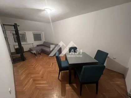 Petra Drapšina | 4zida.rs