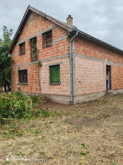 Samoš | 4zida.rs