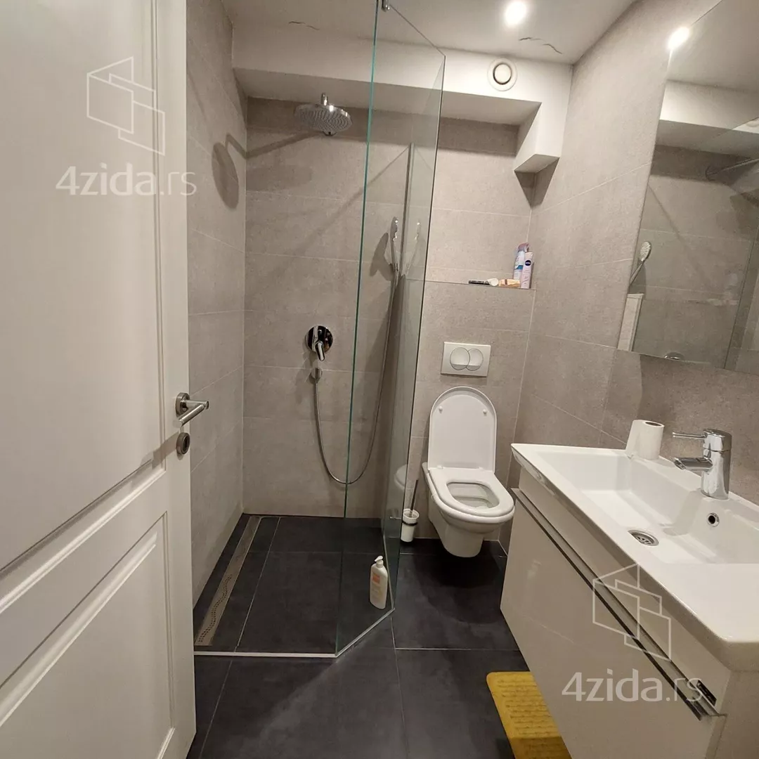 4-etažna kuća | 4zida