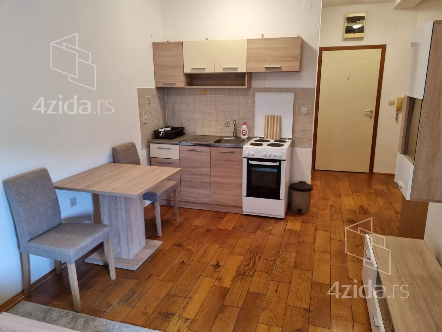 Garsonjera | 4zida