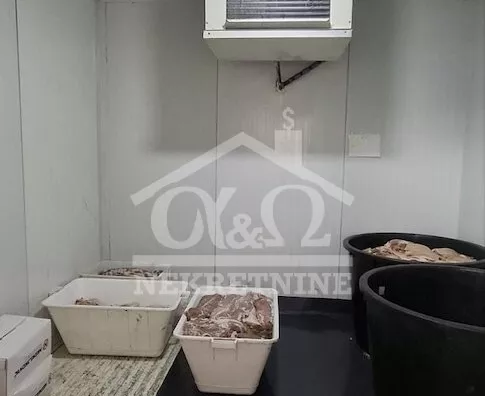 Poslovna zgrada | 4zida