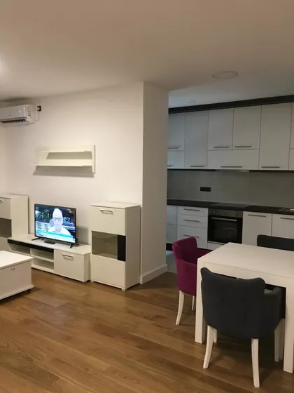 Braće Radovanovića | 4zida.rs