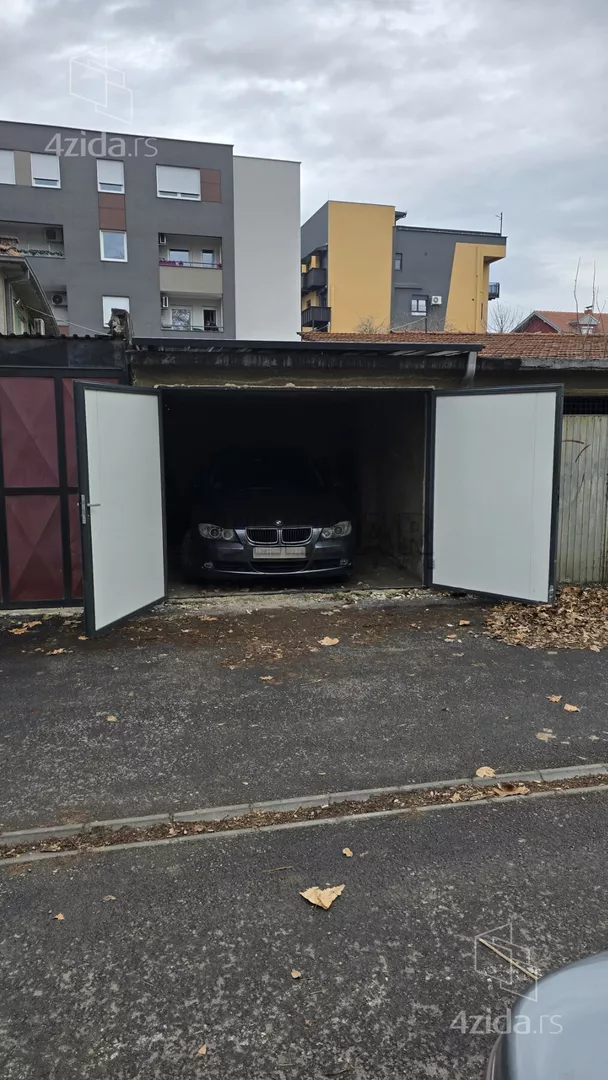 Garaža | 4zida