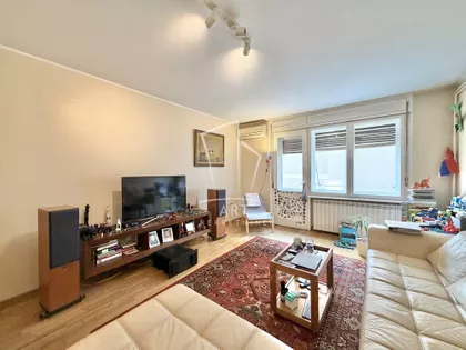 Hadži-Đerina | 4zida.rs