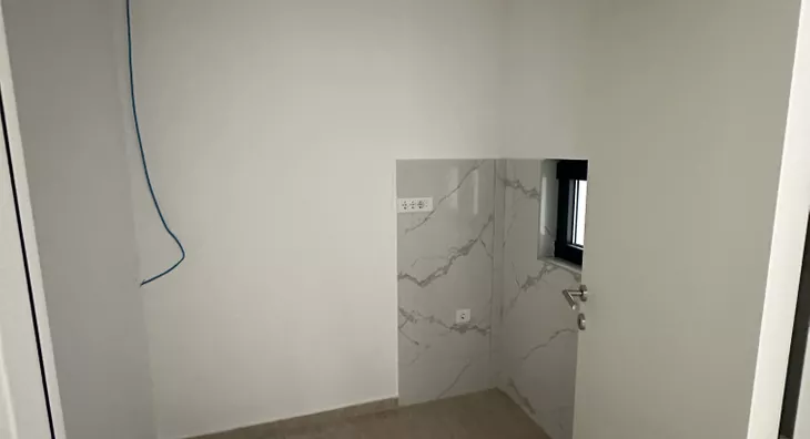 Četvoroiposoban stan | 4zida