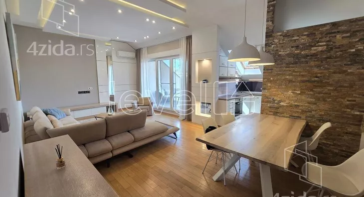 Petosoban stan | 4zida