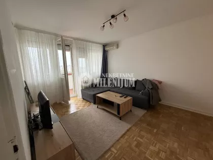 Mića Radakovića | 4zida.rs