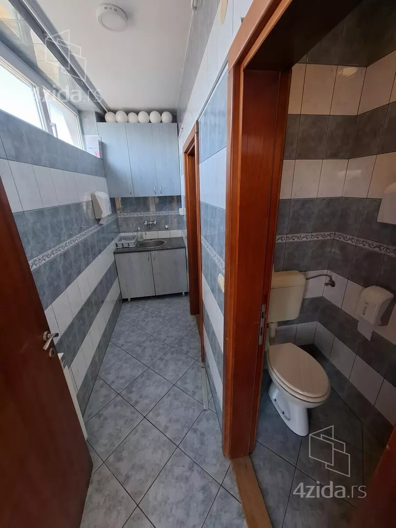 Šestosoban stan | 4zida