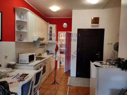 Petra Drapšina | 4zida.rs