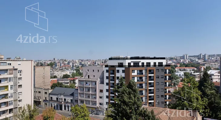 Petosoban stan | 4zida