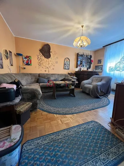 Sremčica | 4zida.rs