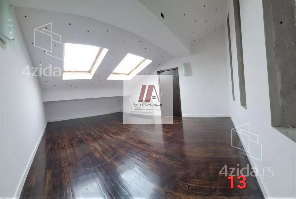 Četvoroiposoban stan | 4zida