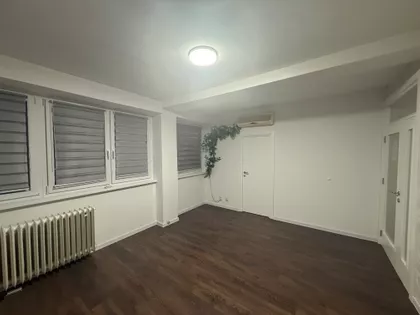 Ustanička 63 | 4zida.rs