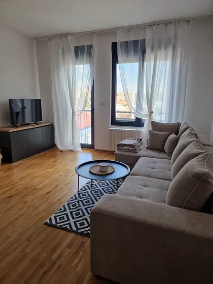 Karađorđeva 10 | 4zida.rs
