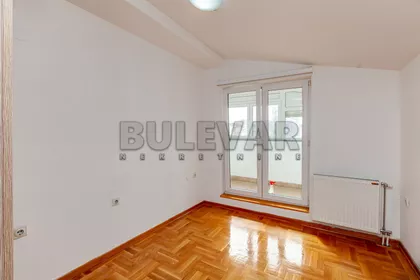 Svetosavska | 4zida.rs