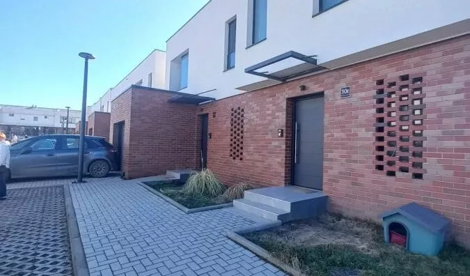 Šestosoban stan | 4zida