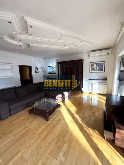 Surčin (mesto) | 4zida.rs