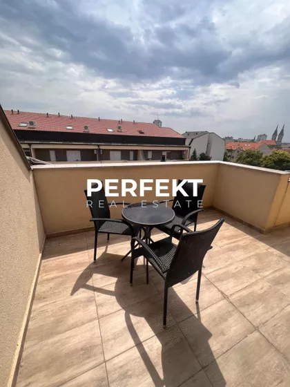 Karađorđeva | 4zida.rs