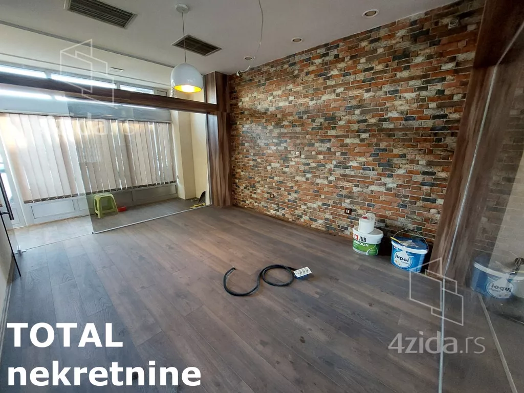 Poslovni prostor | 4zida