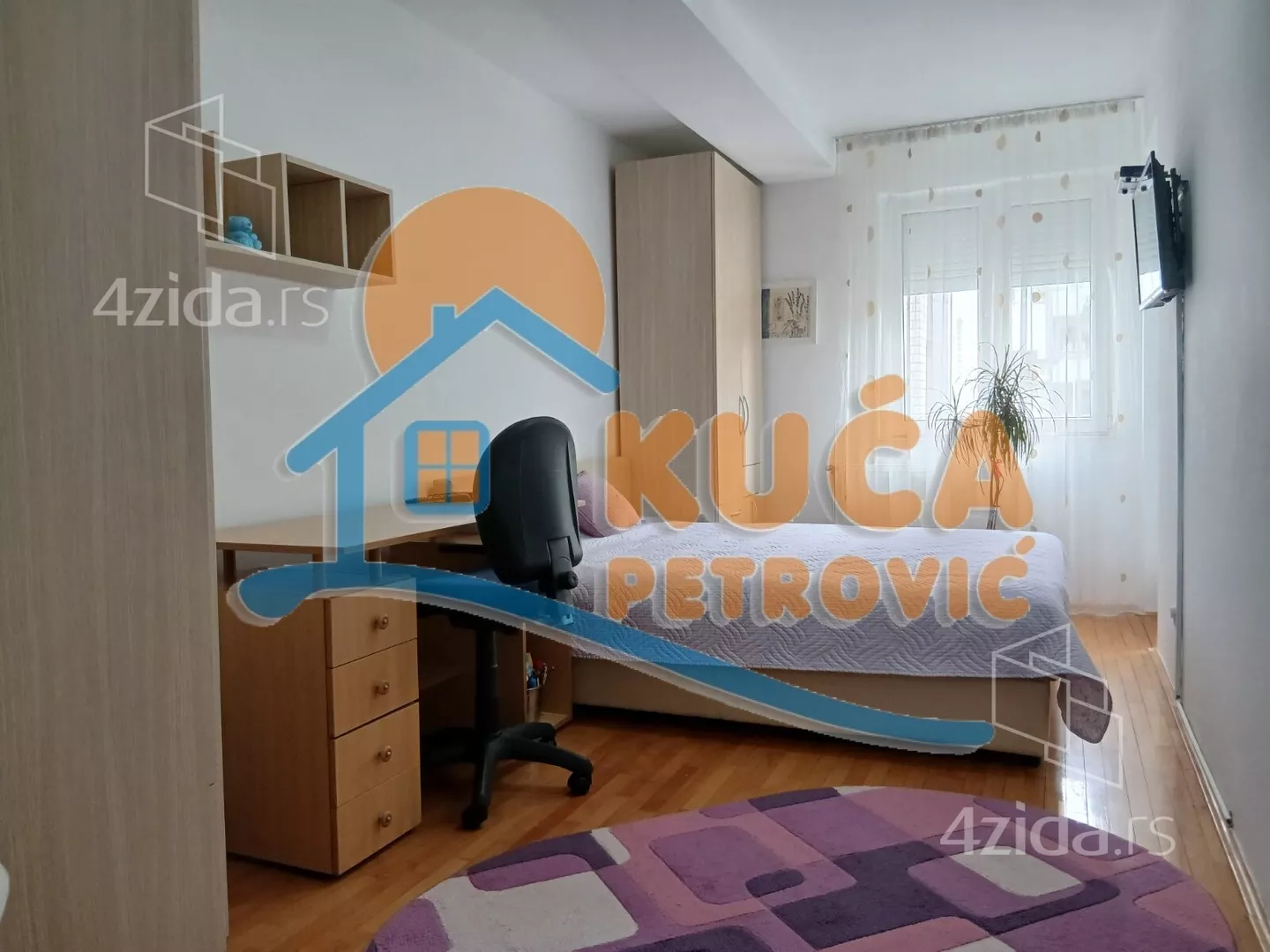 Jednoiposoban stan | 4zida