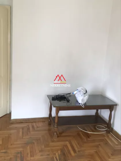 Cara Dušana | 4zida.rs