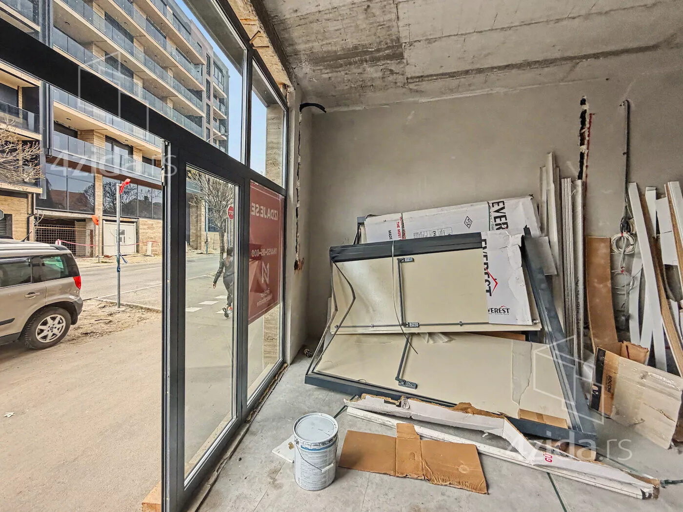 Lokal | 4zida