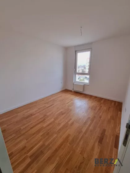 Bulevar Patrijarha Pavla (Somborski Bulevar) | 4zida.rs