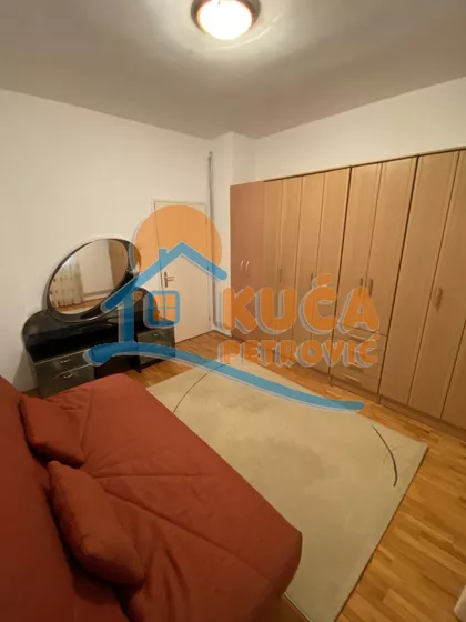 Janisa Janulisa | 4zida.rs