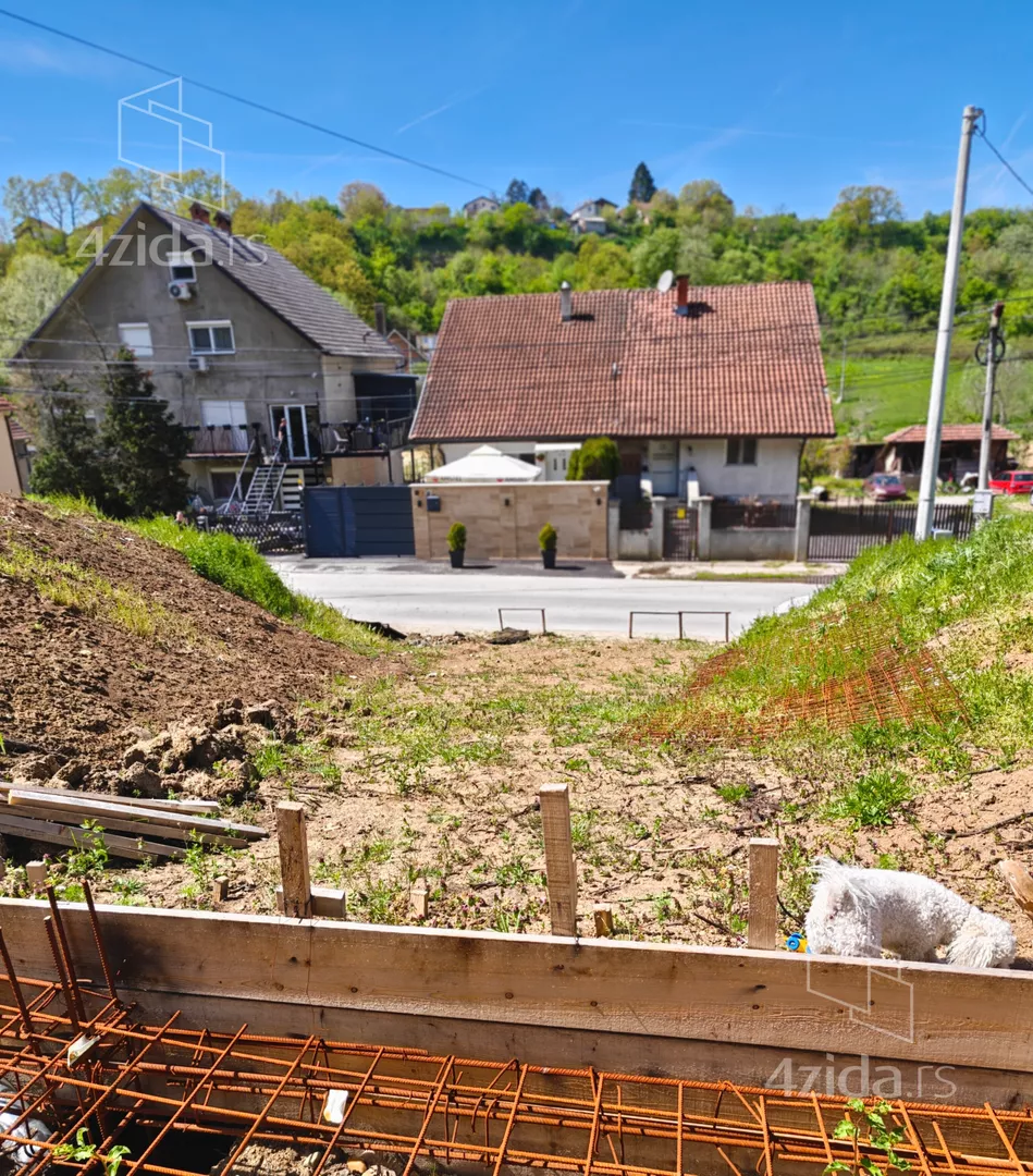 Građevinsko zemljište | 4zida