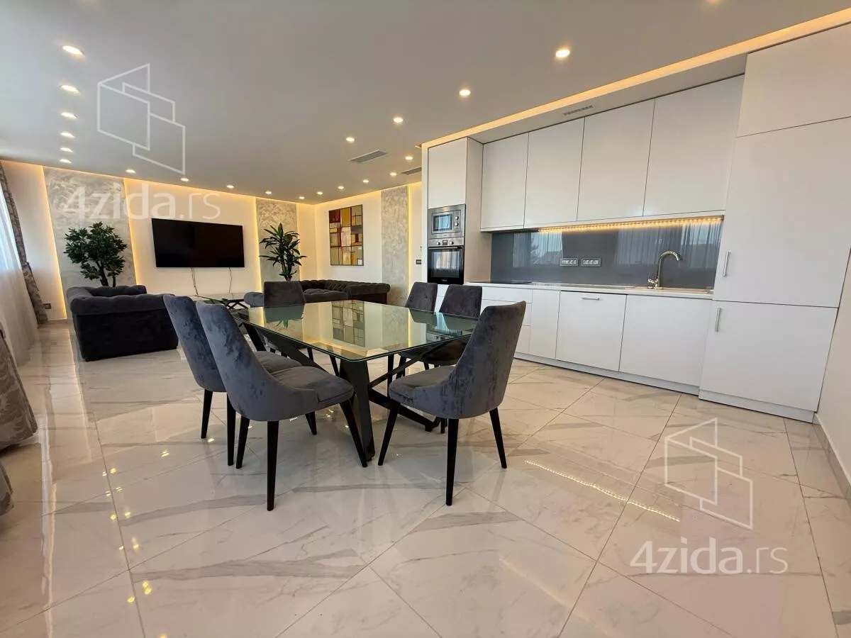 Četvorosoban stan | 4zida