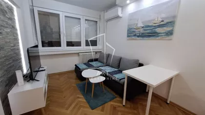 Poenkareova | 4zida.rs